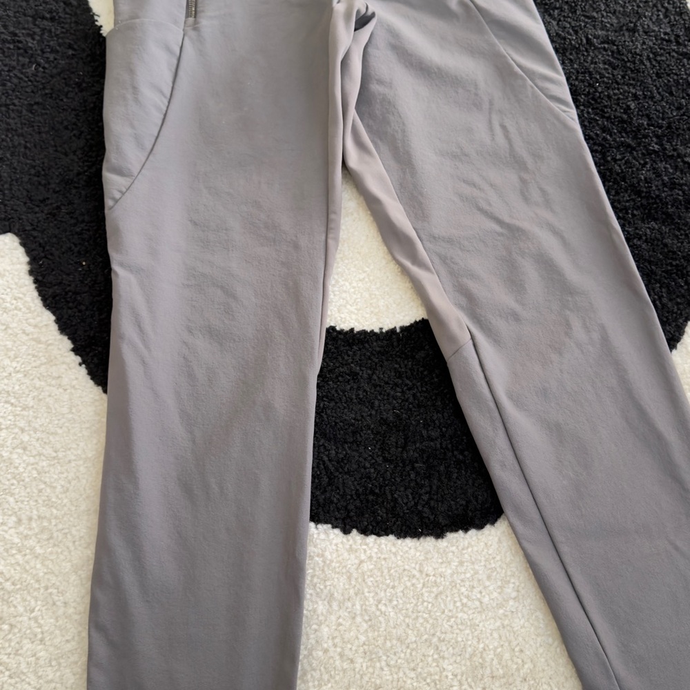 Athleta Gray woman’s Pants